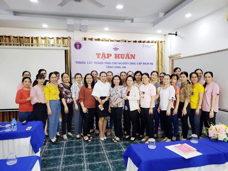 Bộ Y tế Tập huấn về thực hiện hướng dẫn cung cấp dịch vụ thuốc cấy tránh thai tại 5 tỉnh Phía Nam