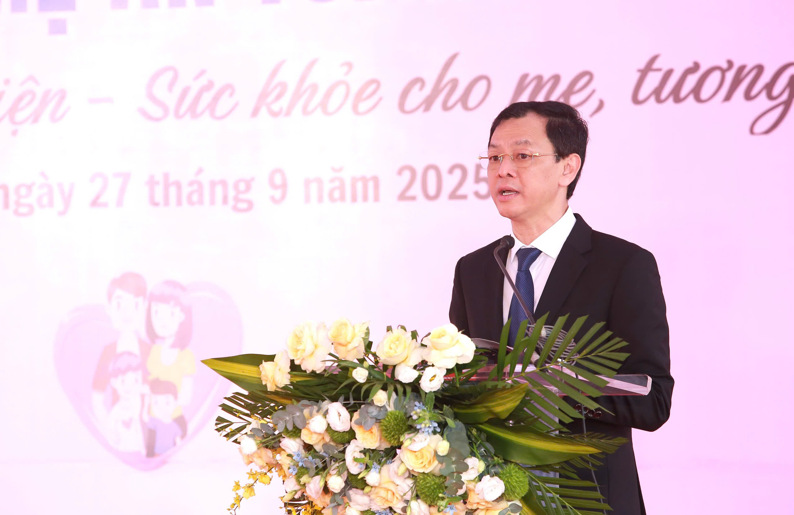 Lễ phát động Tuần lễ Làm mẹ an toàn năm 2025 tại Lào Cai