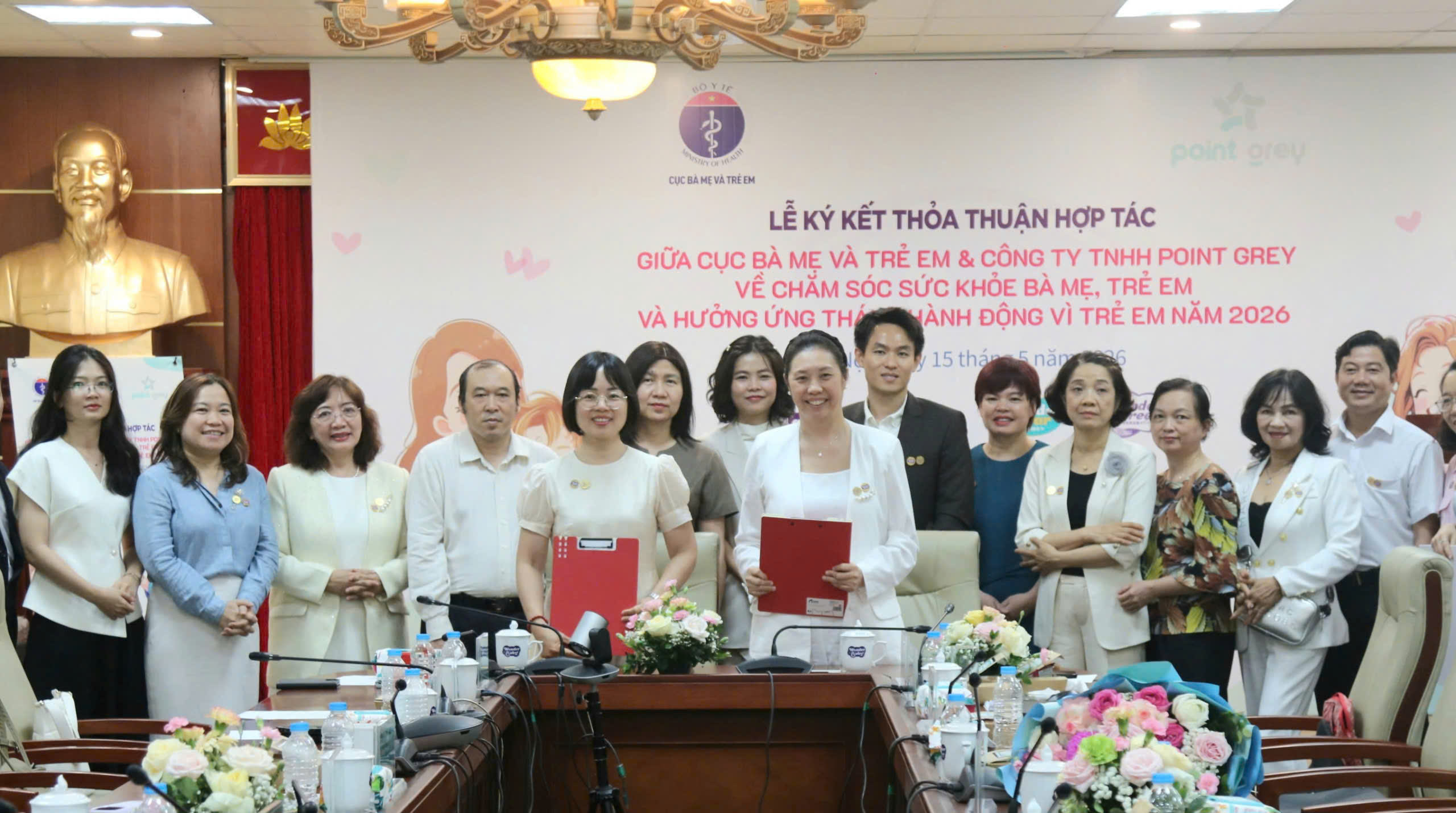 Lễ ký kết Thỏa thuận hợp tác về chăm sóc sức khỏe bà mẹ, trẻ em và hưởng ứng Tháng hành động vì trẻ em năm 2026